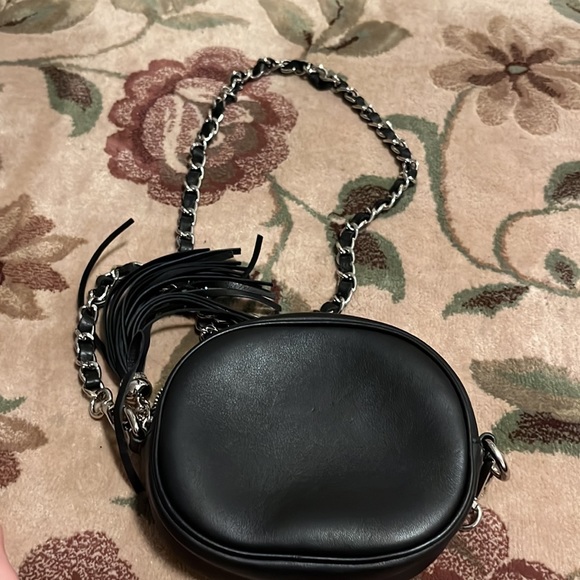 Valentino Arya black leather crossbody - Picture 6 of 8